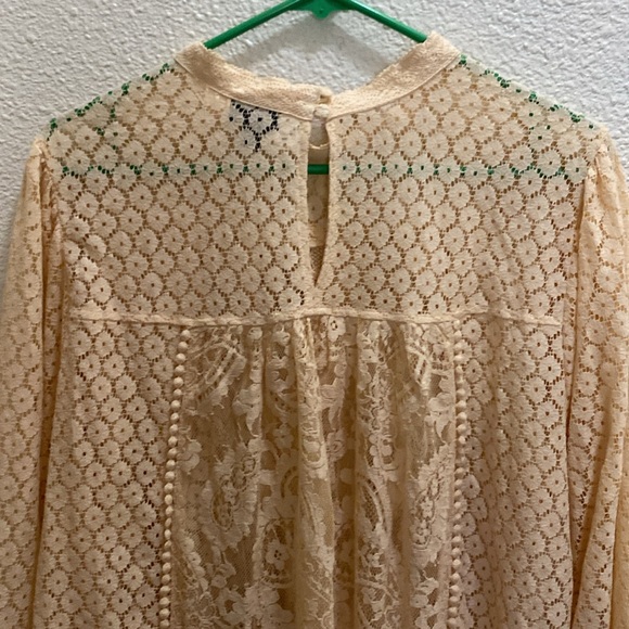 Torrid Lace High Neck Top size 3X - Picture 7 of 8